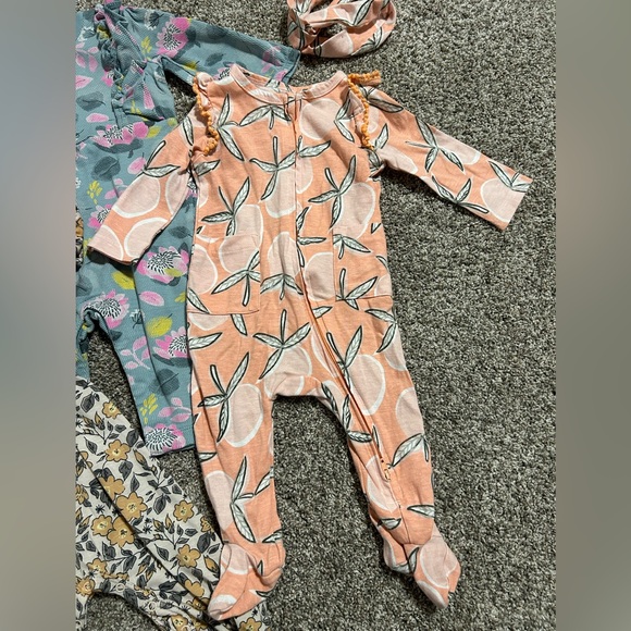 Bundle/Lot of Baby Footies and Coverall Outfits - EUC - 3-6 month - Picture 4 of 16